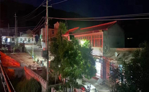 崇信太阳能路灯在暴雪天气下的应对策略